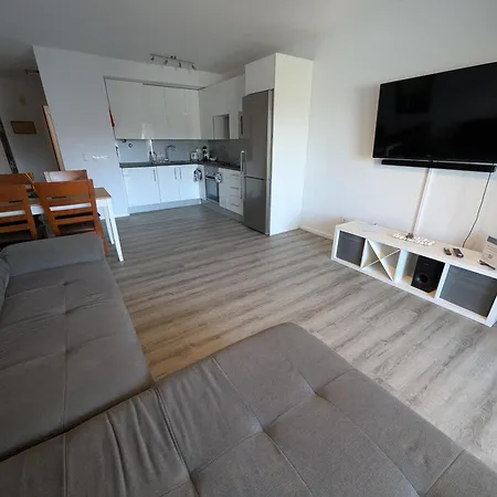 Premium Fairways Luxury Apartment With Stunning Mountain Views *